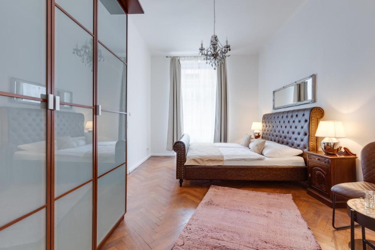 Apartment Luxury Riverside In The Center Of *