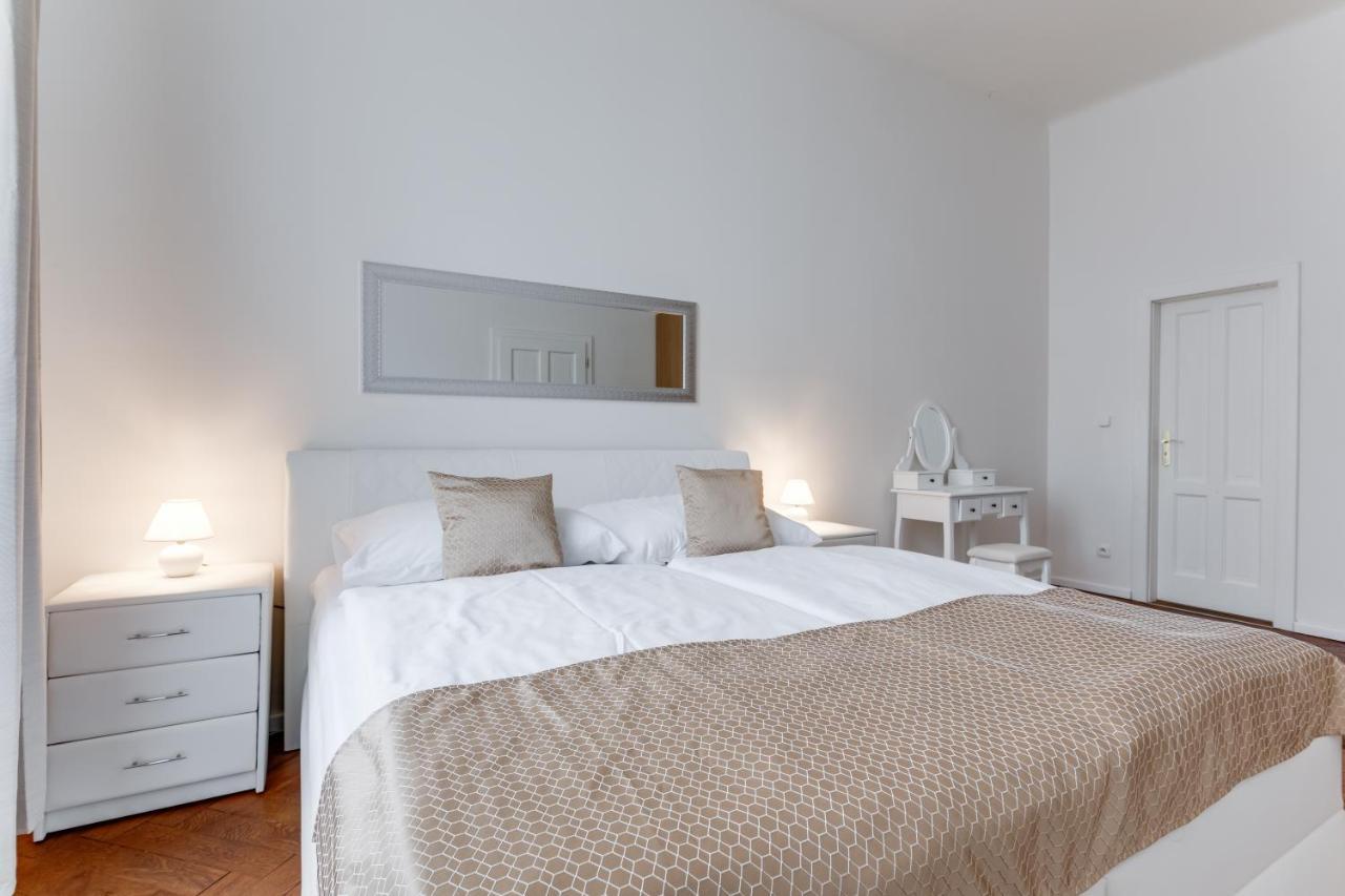Apartment Luxury Riverside In The Center Of