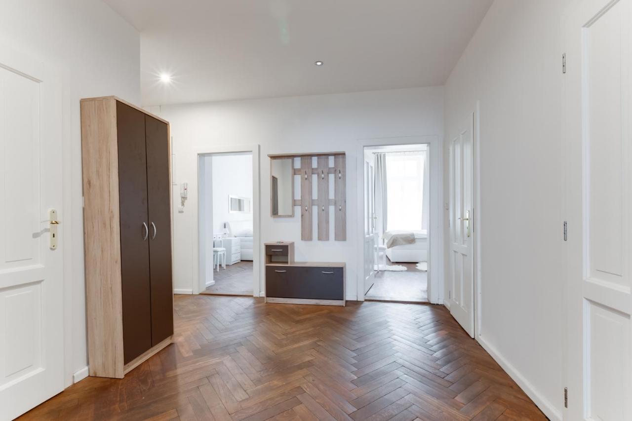 Apartment Luxury Riverside In The Center Of
