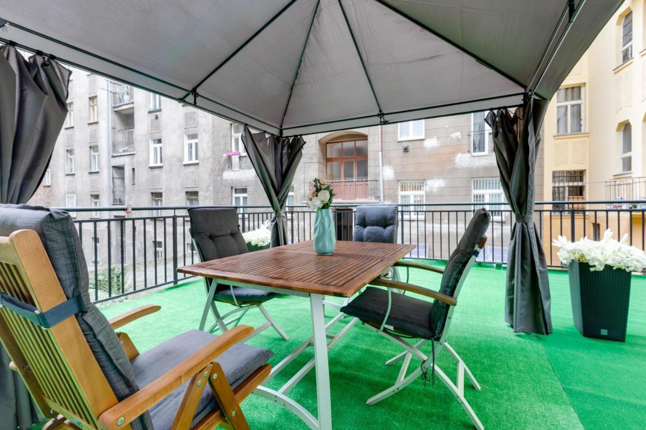 Luxury Riverside In The Center Of Apartment *
